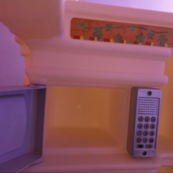 Kitchen set - Picture 9 of 12